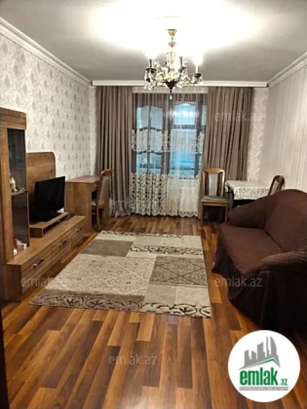 Satılır 3 otaqlı köhnə tikili 90 m²