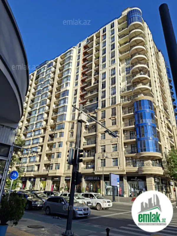 Satılır 3 otaqlı yeni tikili 159 m²