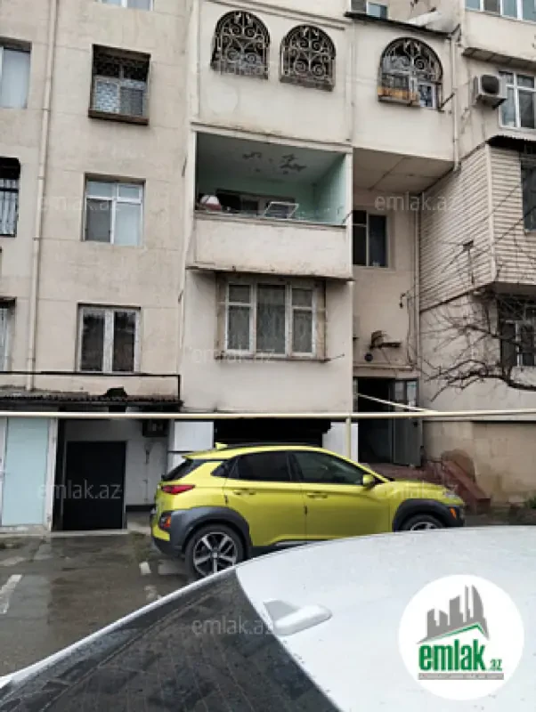 Satılır 2 otaqlı köhnə tikili 35 m²