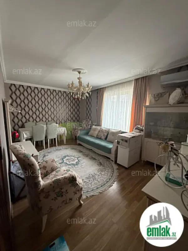 Satılır 2 otaqlı köhnə tikili 60 m²