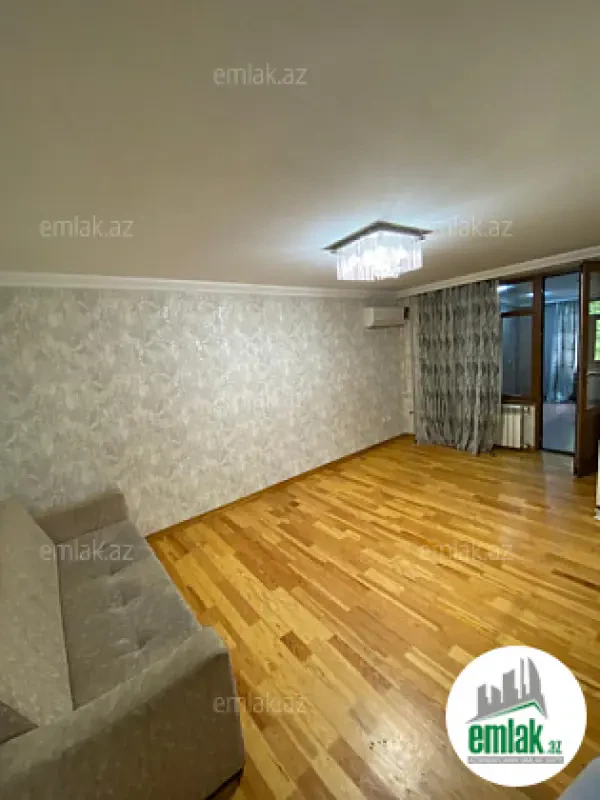 Satılır 3 otaqlı köhnə tikili 60 m²