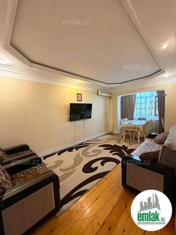Satılır 3 otaqlı köhnə tikili 90 m²