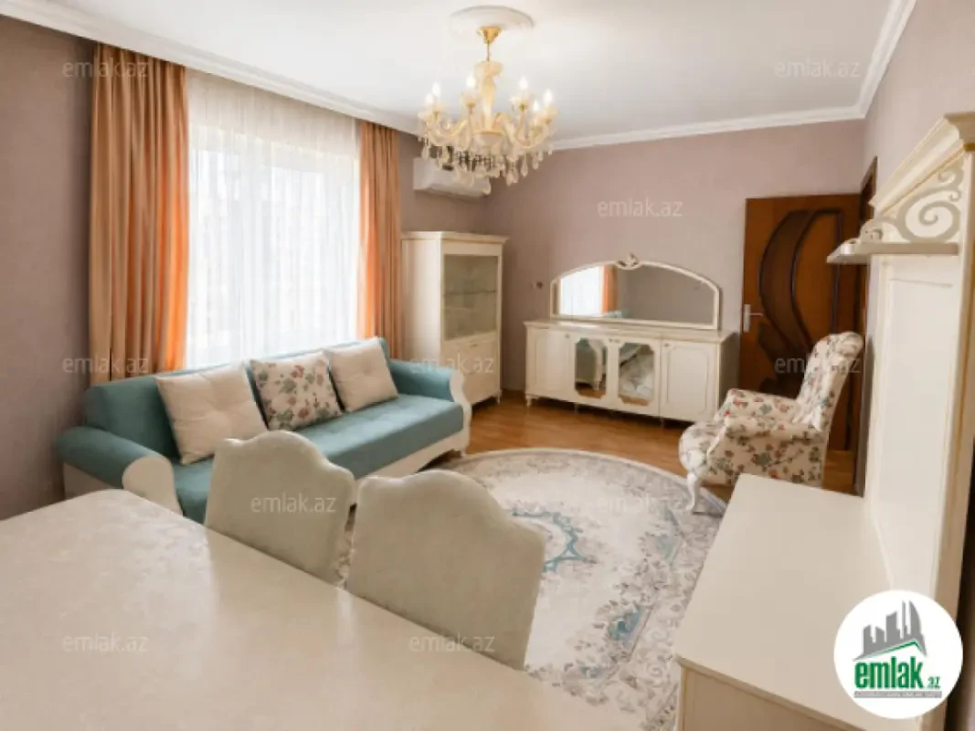 Satılır 2 otaqlı köhnə tikili 75 m²