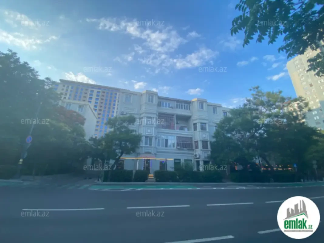 Satılır 2 otaqlı köhnə tikili 45 m²