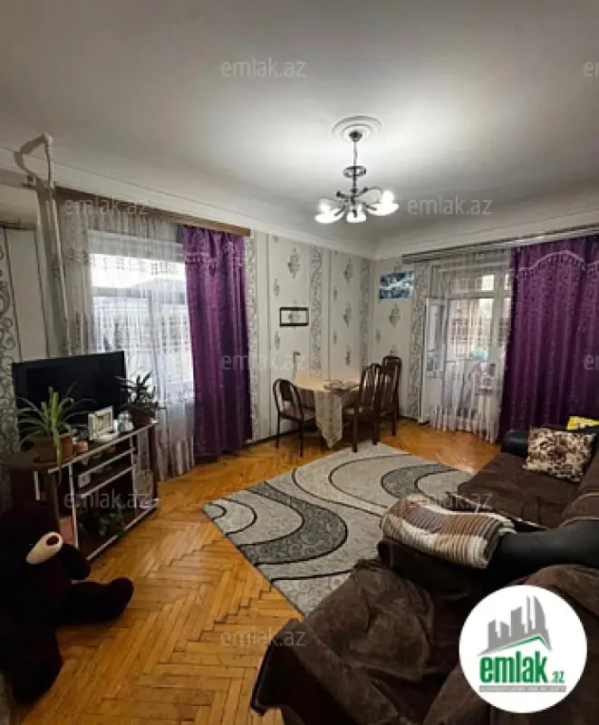 Satılır 2 otaqlı köhnə tikili 44 m²