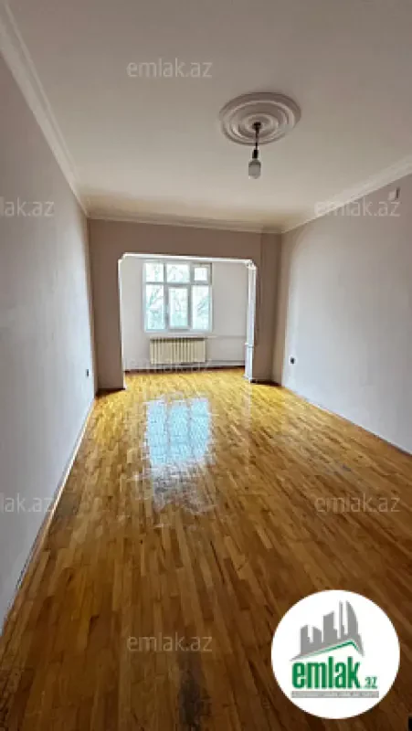Satılır 2 otaqlı köhnə tikili 65 m²