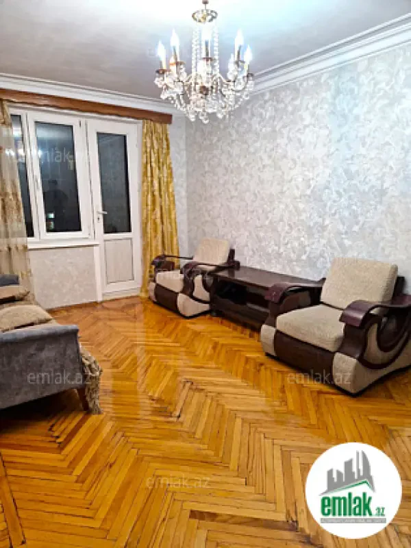 Satılır 2 otaqlı köhnə tikili 55 m²