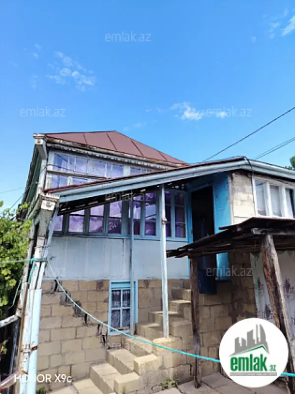 Satılır 5 otaqlı köhnə tikili 104 m²