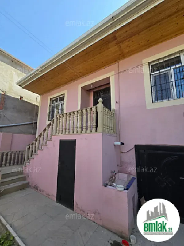 Satılır 3 otaqlı həyət evi 100 m²
