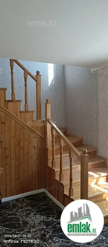 Satılır 8 otaqlı həyət evi 240 m²