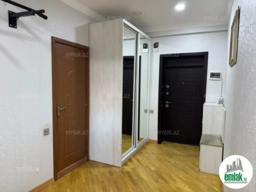 Satılır 3 otaqlı yeni tikili 90 m²