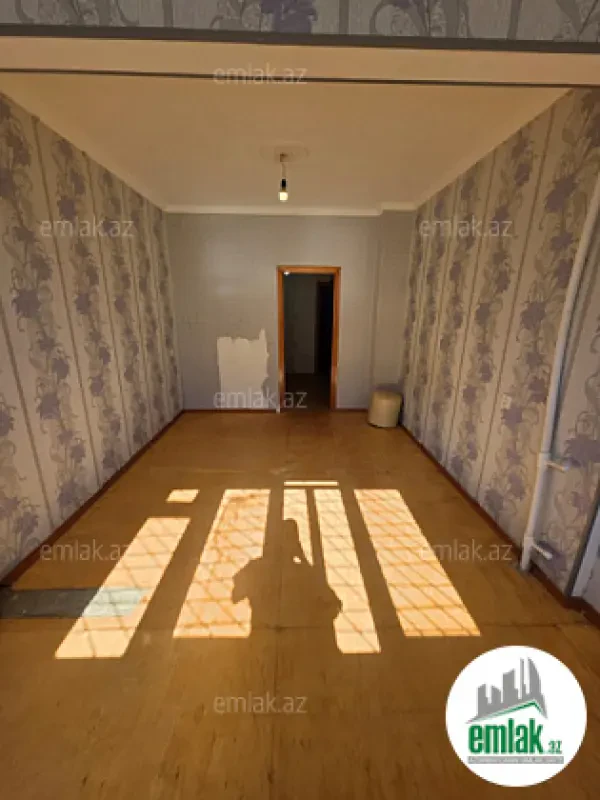 Satılır 3 otaqlı köhnə tikili 85 m²