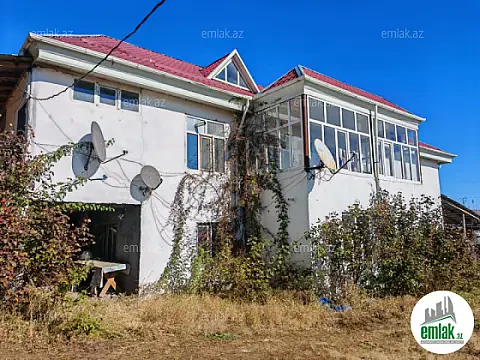 Satılır 8 otaqlı həyət evi 220 m² — Bakı 8 otaq 220.00 m²