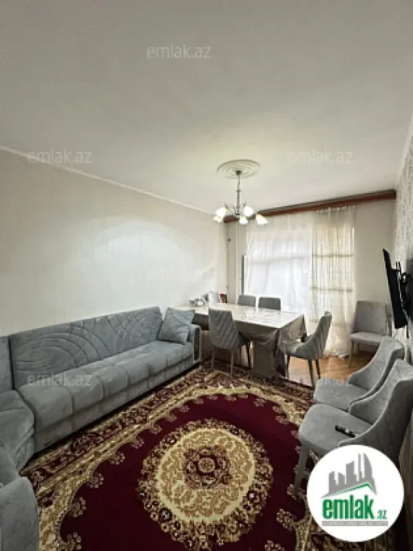 Satılır 3 otaqlı köhnə tikili 90 m²