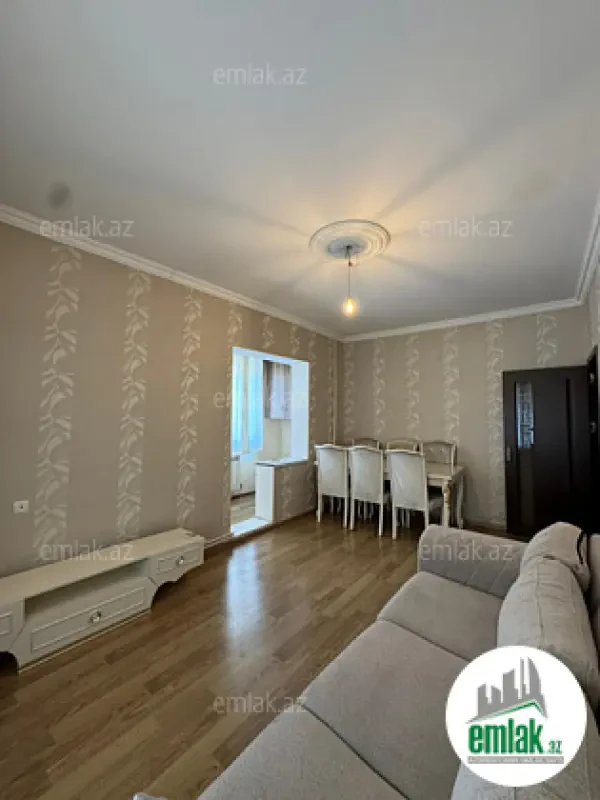 Satılır 2 otaqlı köhnə tikili 65 m²