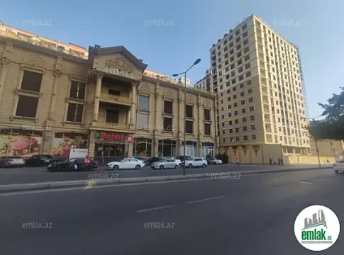 Satılır 3 otaqlı yeni tikili 131 m² — Bakı 3 otaq 131.00 m²