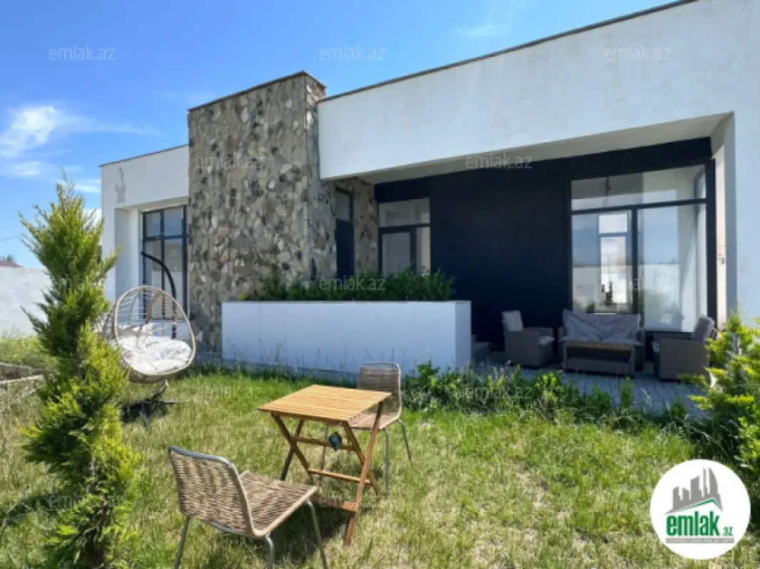 Satılır 4 otaqlı mənzil 120 m²