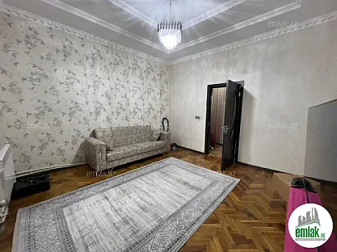 Satılır 2 otaqlı köhnə tikili 75 m² — Bakı 2 otaq 75.00 m²