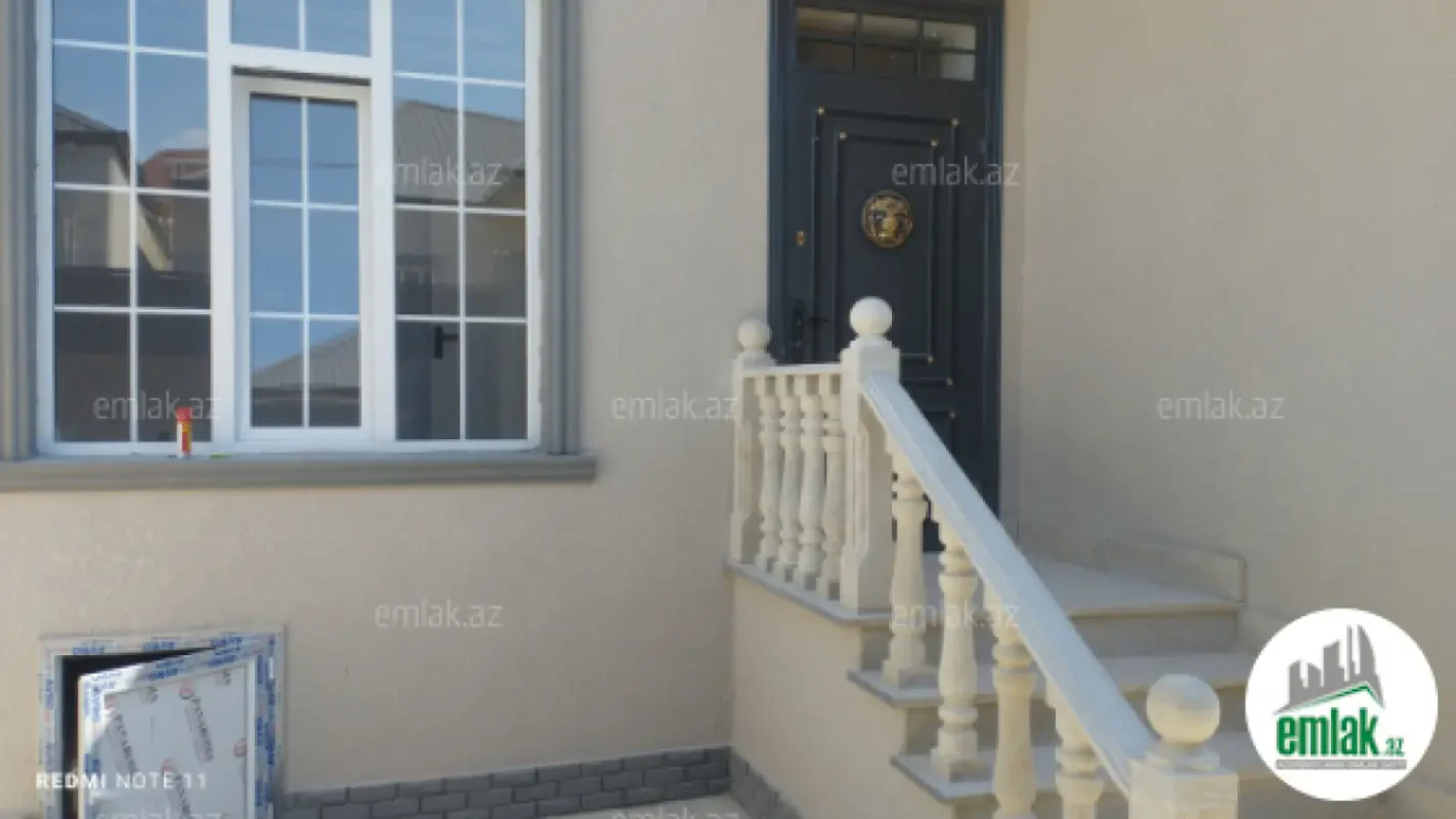 Satılır 4 otaqlı həyət evi 65 m²