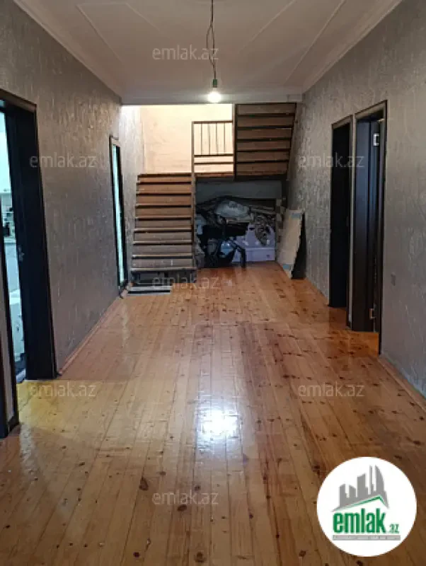 Satılır 6 otaqlı həyət evi 220 m²