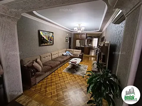 Satılır 5 otaqlı köhnə tikili 130 m² — Bakı 5 otaq 130.00 m²