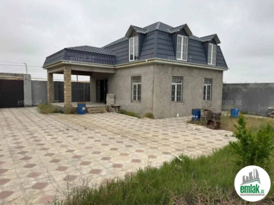Satılır 4 otaqlı mənzil 5 m²