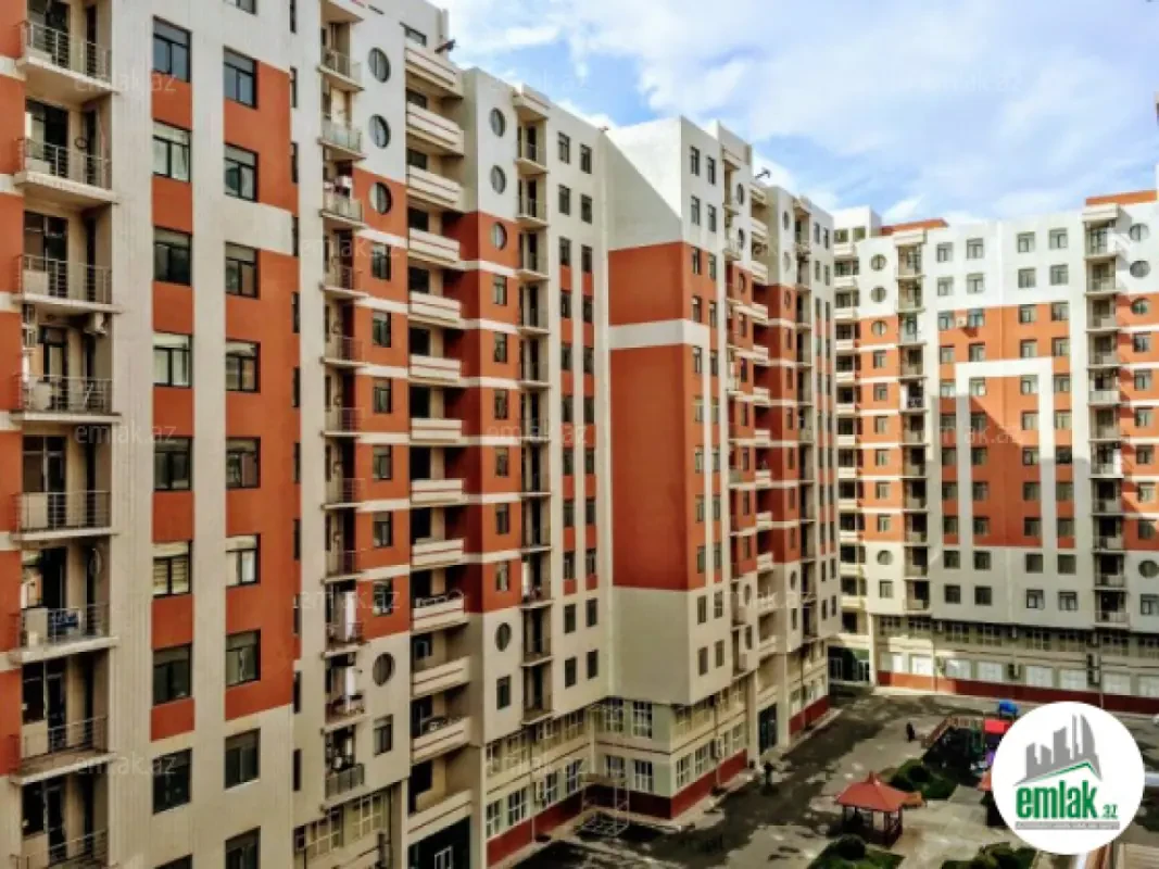 Satılır 3 otaqlı yeni tikili 120 m²