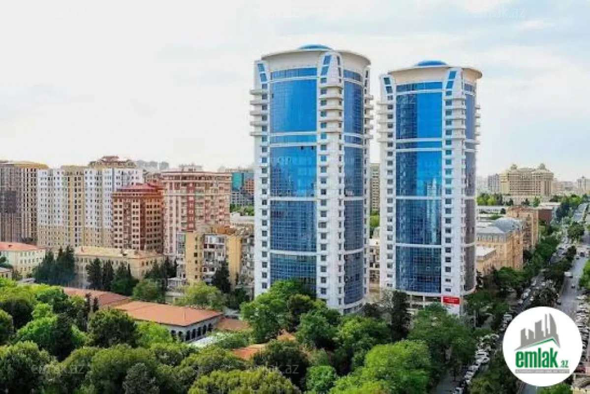 Satılır 3 otaqlı yeni tikili 170 m²