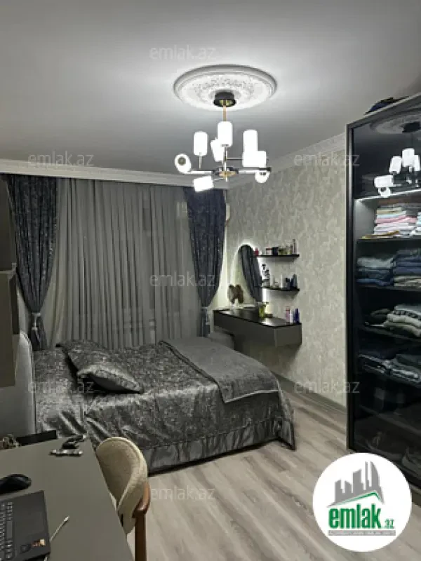Satılır 3 otaqlı köhnə tikili 75 m²