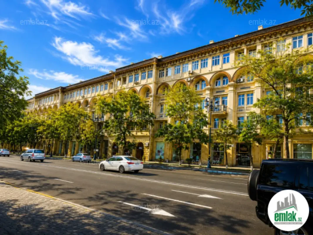 Satılır 3 otaqlı köhnə tikili 105 m²