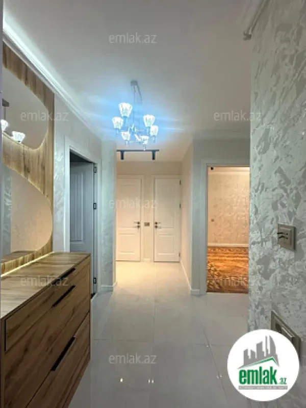 Satılır 3 otaqlı köhnə tikili 85 m²