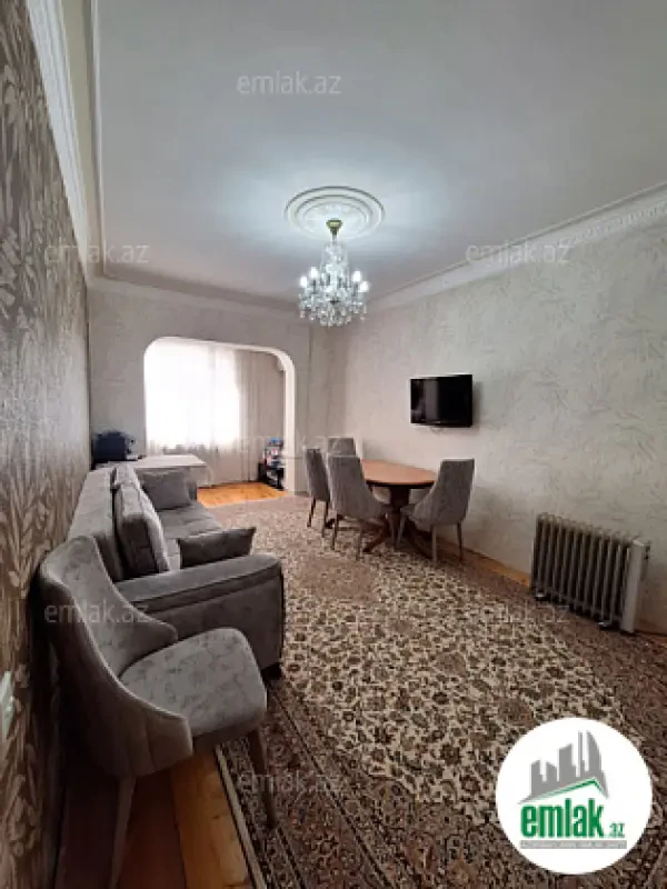 Satılır 3 otaqlı köhnə tikili 75 m²