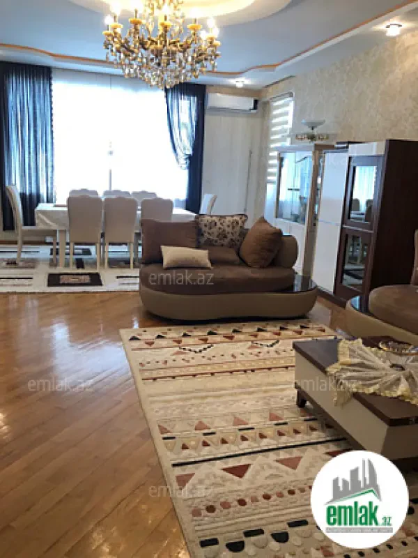 Satılır 4 otaqlı yeni tikili 200 m²