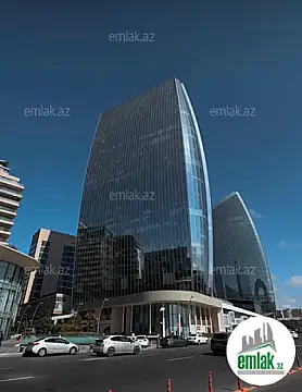 Satılır 3 otaqlı yeni tikili 140 m² — Bakı 3 otaq 140.00 m²