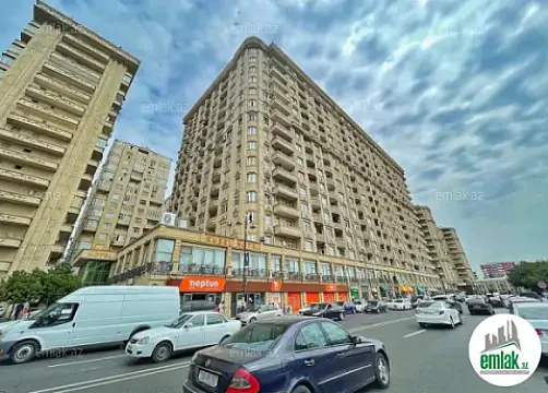 Satılır 4 otaqlı yeni tikili 170 m² — Bakı 4 otaq 170.00 m²