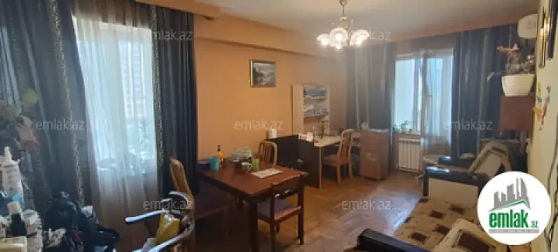 Satılır 3 otaqlı köhnə tikili 90 m² — Bakı 3 otaq 90.00 m²