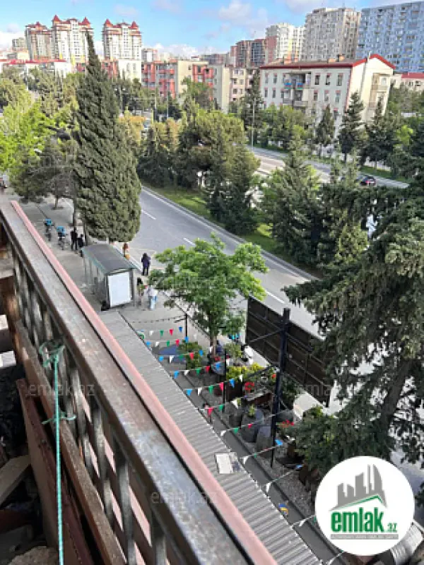 Satılır 3 otaqlı köhnə tikili 65 m²
