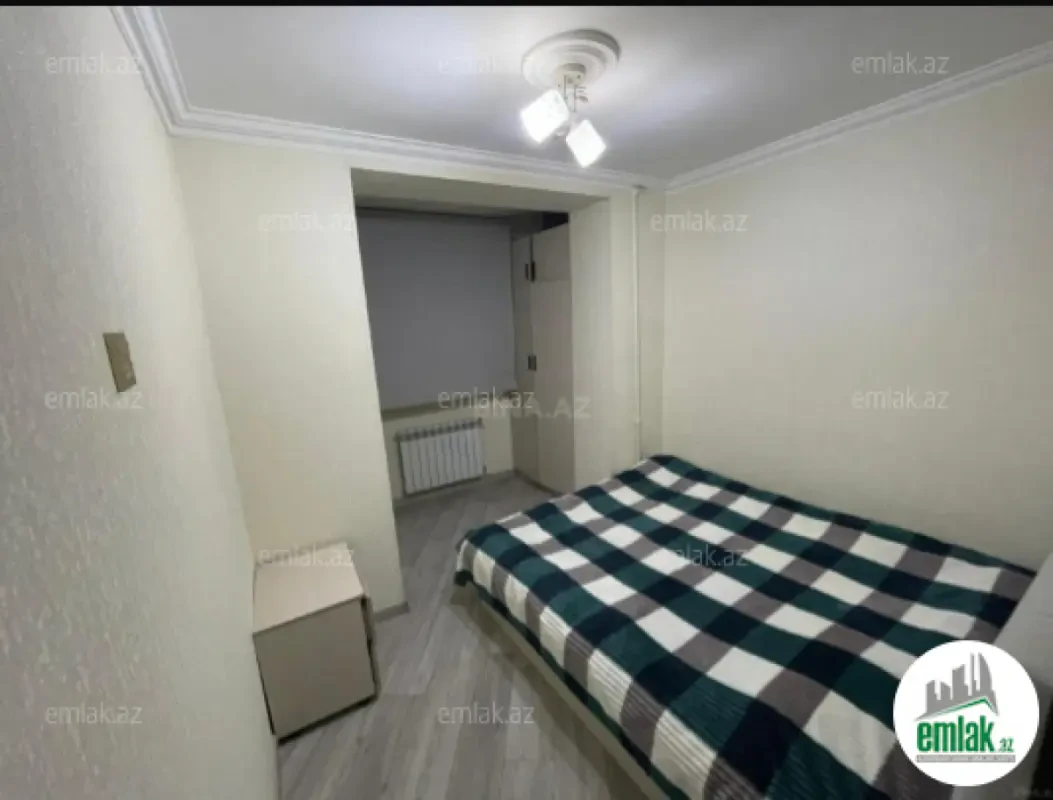 Satılır 2 otaqlı köhnə tikili 40 m²