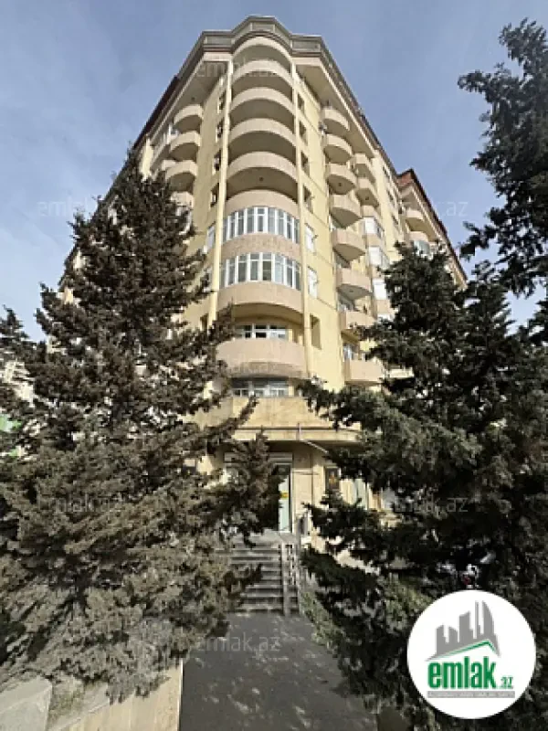 Satılır 3 otaqlı yeni tikili 130 m²