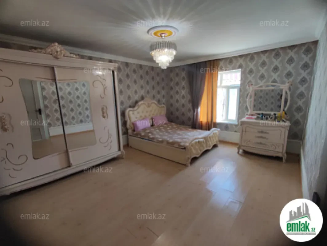 Satılır 3 otaqlı həyət evi 100 m²