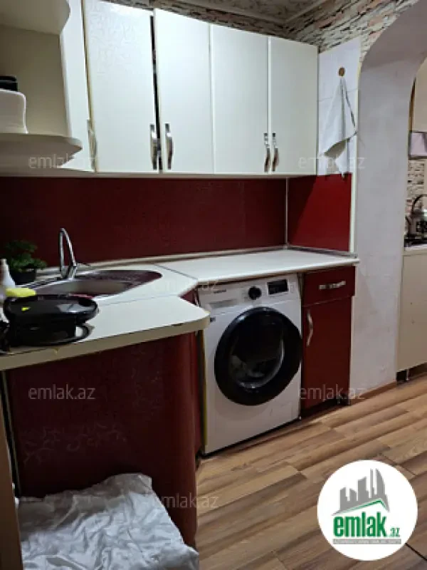 Satılır 2 otaqlı köhnə tikili 56 m²