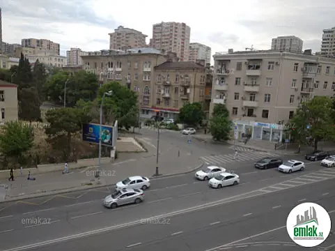 Satılır 2 otaqlı köhnə tikili 50 m² — Bakı 2 otaq 50.00 m²