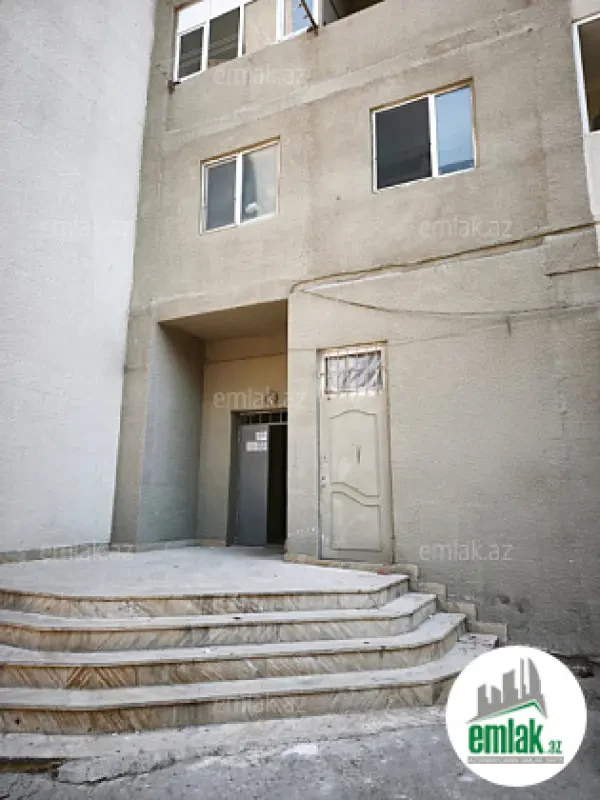 Satılır 3 otaqlı köhnə tikili 50 m²