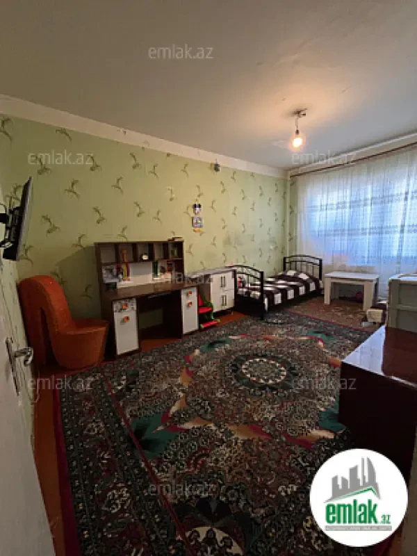 Satılır 3 otaqlı köhnə tikili 85 m²