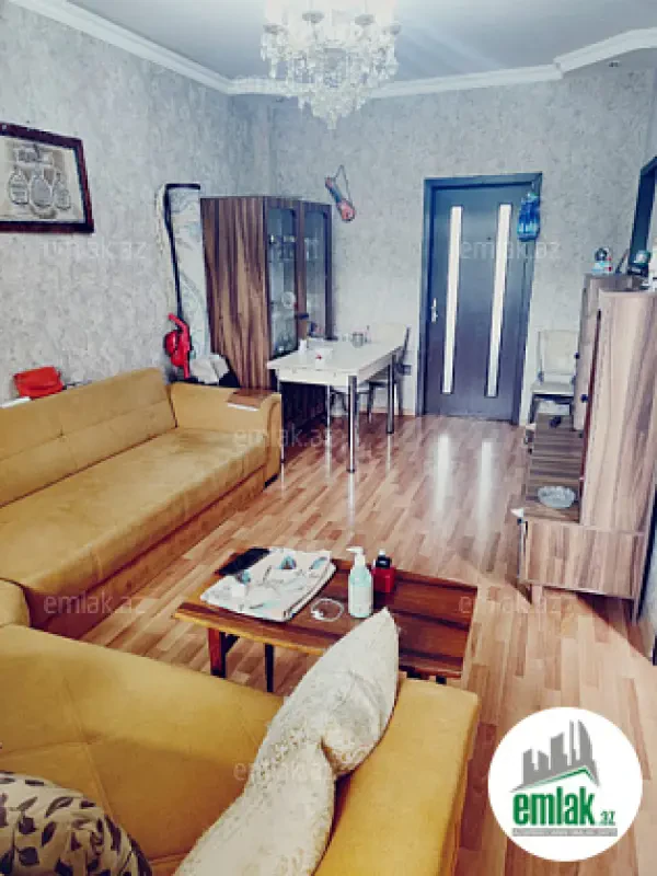 Satılır 2 otaqlı köhnə tikili 52 m²