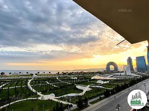 Satılır 4 otaqlı köhnə tikili 105 m² — Bakı 4 otaq 105.00 m²