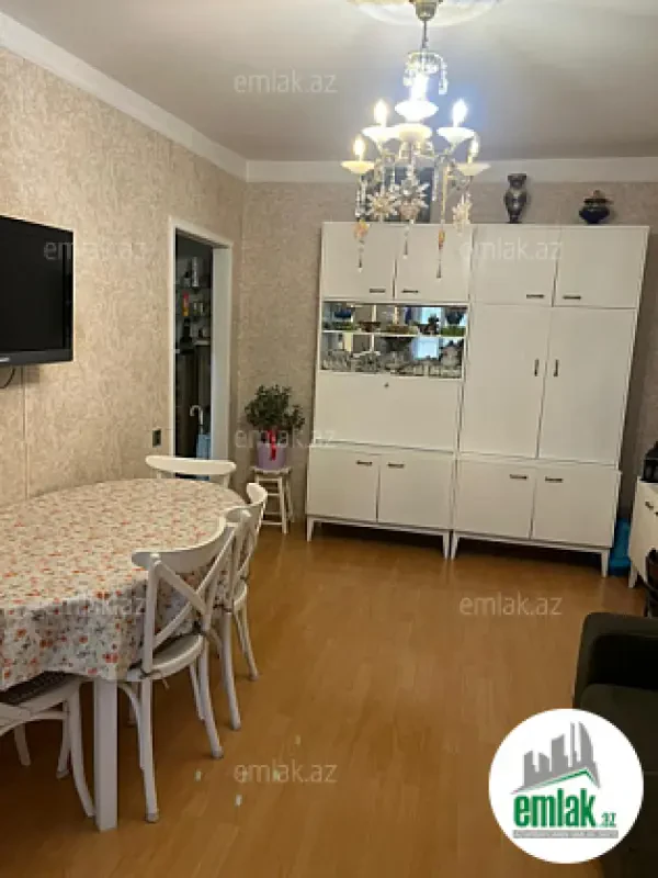 Satılır 2 otaqlı köhnə tikili 35 m²