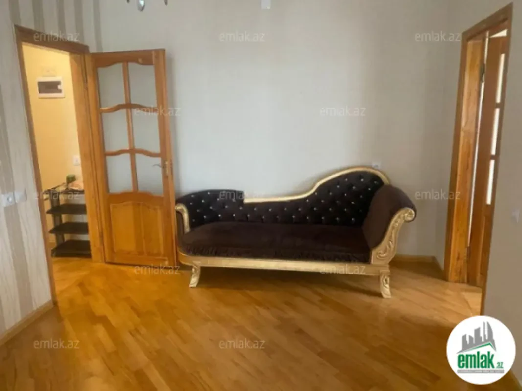 Satılır 2 otaqlı köhnə tikili 55 m²