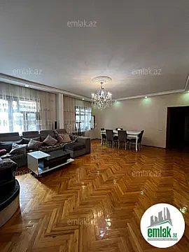 Satılır 4 otaqlı köhnə tikili 130 m² — Bakı 4 otaq 130.00 m²