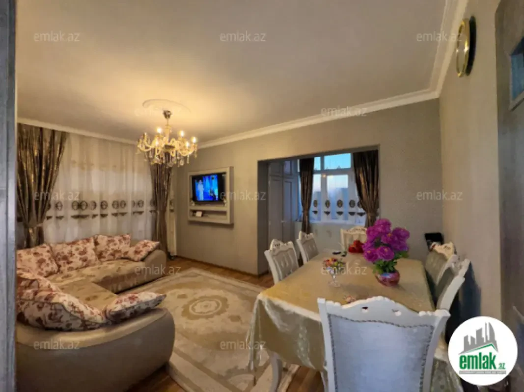 Satılır 2 otaqlı köhnə tikili 60 m²